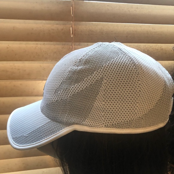 ADIDAS CAP - Picture 5 of 7